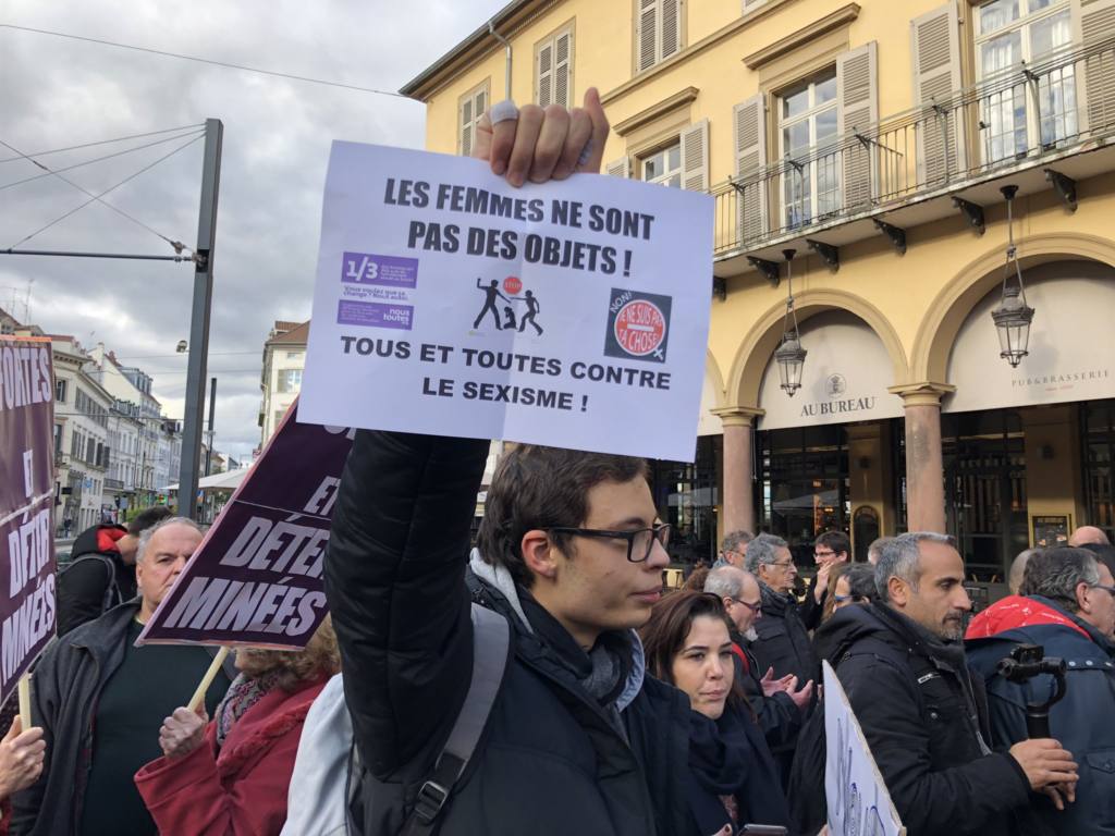 A Mulhouse comme en France, femmes et hommes manifestent contre les violences sexuelles et sexistes